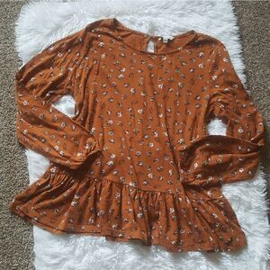Lucky Brand Top Ruffle Bottom Long Sleeve Mustard Floral Sz Large Flaw Tiny Hole